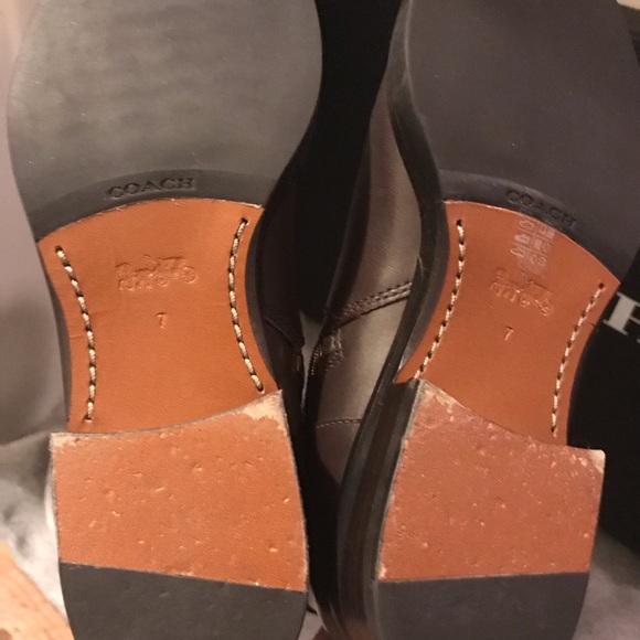 Coach Turnlock Riding Boots. Mahogany - Picture 6 of 8